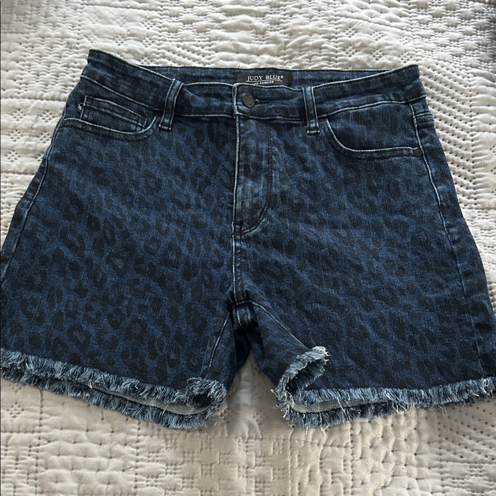Judy Blue Dark Blue Leopard Jean Shorts